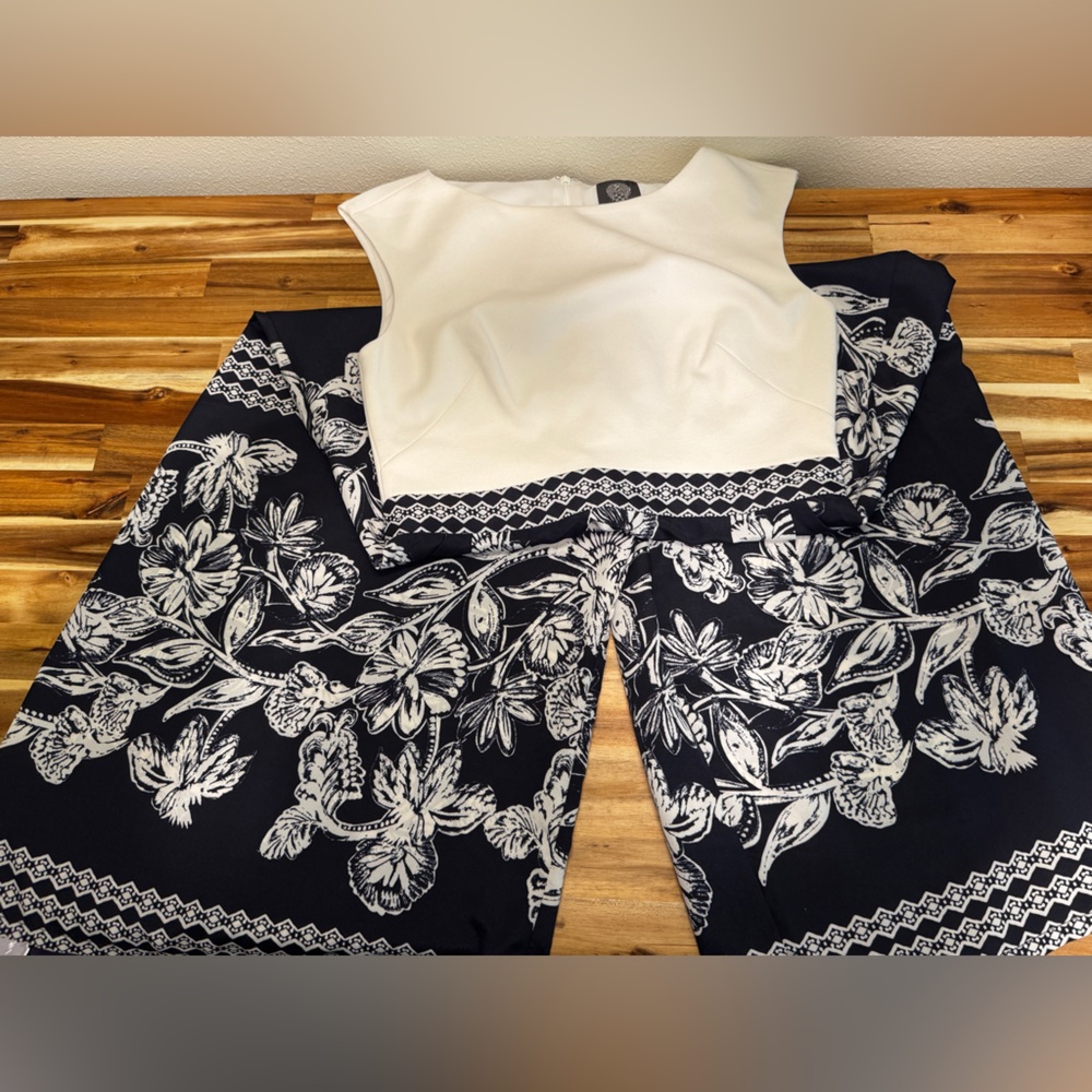 Vince Camuto Contrast Floral Jumpsuit 2 Wide Leg Navy &‎ White